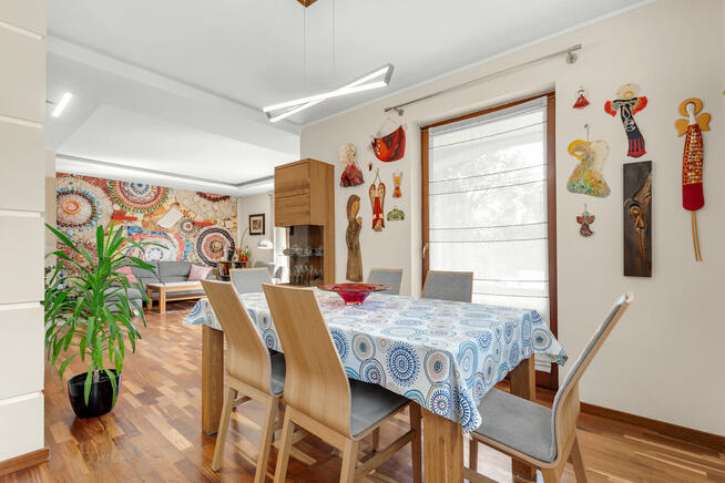 Tychy-Glinka piękny dom na wspaniałej działce.