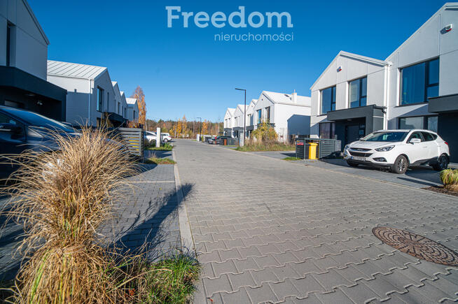 Nowoczesny dom szeregowy w Krępie