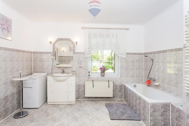 Rezydencja na wyspie z parkiem, 3,6 ha, XIX wiek