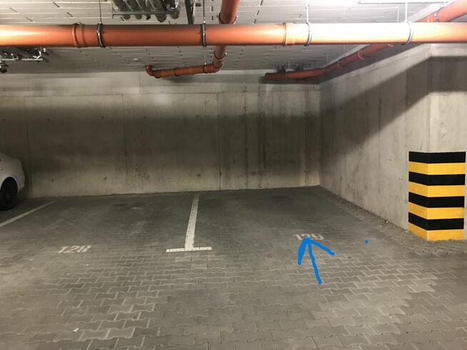 Komfortowe miejsce w hali garaż./os. Zwycięstwa 5/nowe budownictwo!!