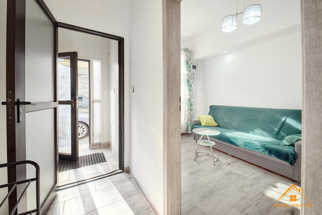 na parterze z balkonem po remoncie