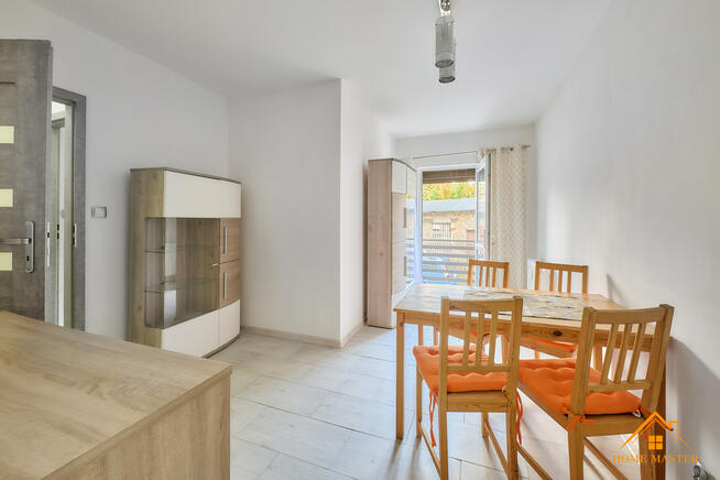 na parterze z balkonem po remoncie