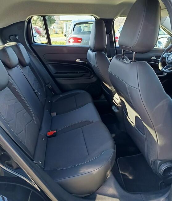 Jeep Avenger Altitude GSE 1.2 100KM, niski przebieg, VAT23%