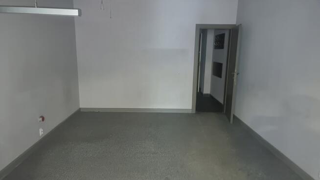 Lokal w Centrum idealny pod kancelarię.