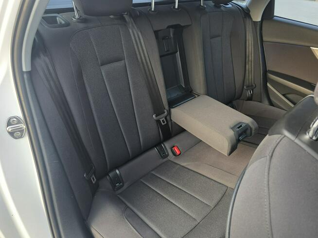 Audi A4 2.0 150PS Navi Xenon LED El.Klapa Alusy 19 Ambiente Gwarancja