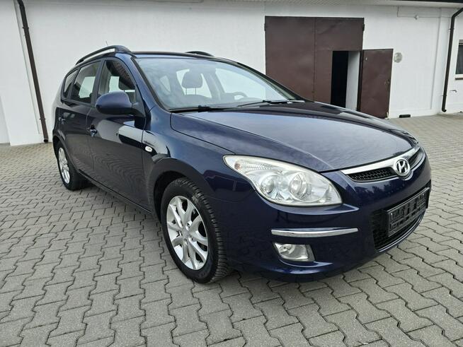Hyundai i30 1,6Benz Serwis.NAVI.Klimatronic.El.szyby.Centralka.kredyt.OKAZJA