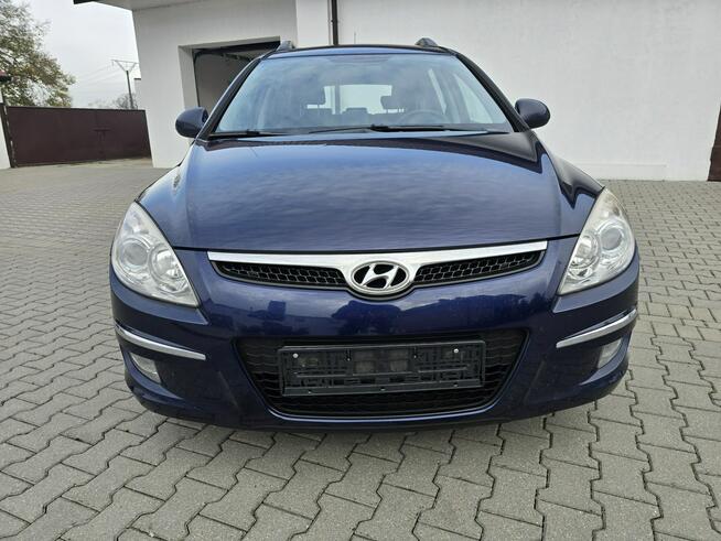 Hyundai i30 1,6Benz Serwis.NAVI.Klimatronic.El.szyby.Centralka.kredyt.OKAZJA