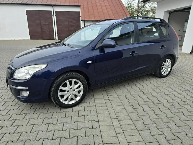 Hyundai i30 1,6Benz Serwis.NAVI.Klimatronic.El.szyby.Centralka.kredyt.OKAZJA