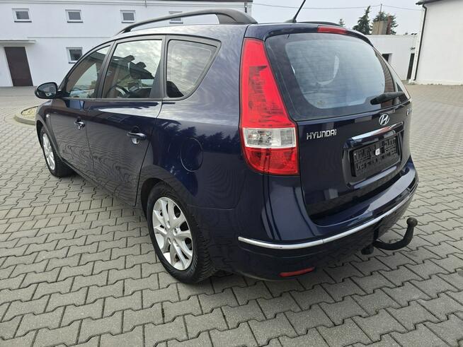 Hyundai i30 1,6Benz Serwis.NAVI.Klimatronic.El.szyby.Centralka.kredyt.OKAZJA