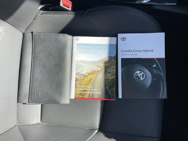 Toyota Corolla Cross Hybryda 4x4 Automat Kamery360 Skóra Virtual cockpit 197KM