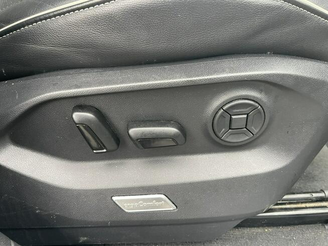 Volkswagen Touareg Automat Skóra Klimatronik Pneumatyka Kamera 422KM