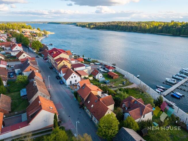 Mikołajki, promenada z dojściem do jeziora, marina