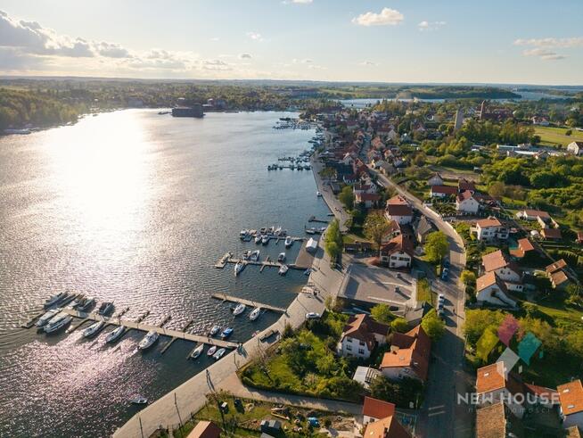 Mikołajki, promenada z dojściem do jeziora, marina