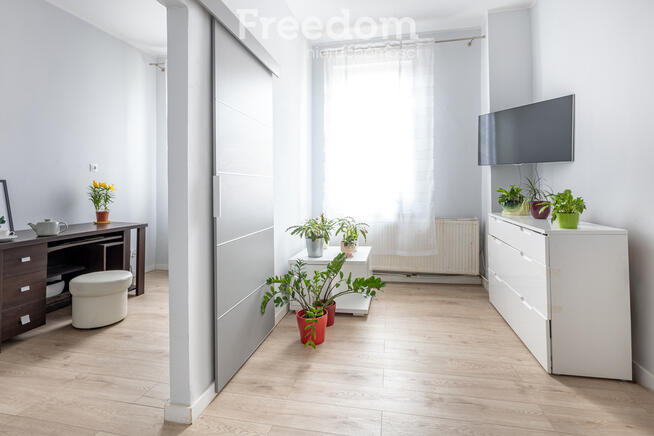 Klimatyczne 4 pokojowe mieszkanie w sercu Wildy.