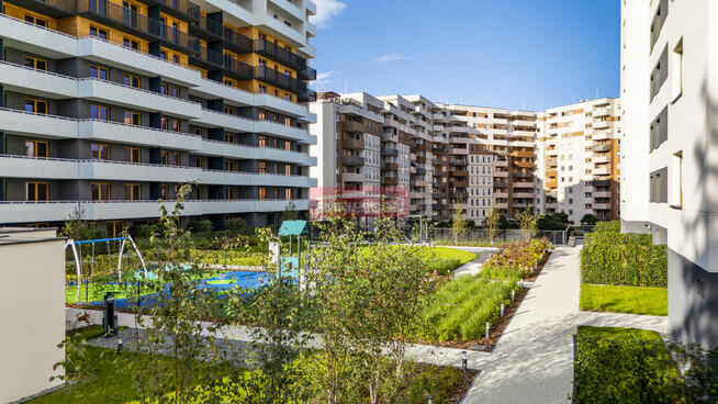 Przytulne z balkonem 10,5 m2 | Tramwaj