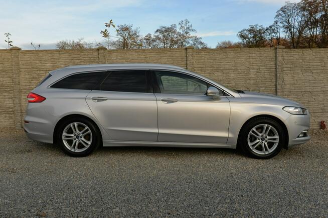 Ford Mondeo 2.0 TDCi 150KM Titanium Szyberdach Navi Asystenci Grzane fotele