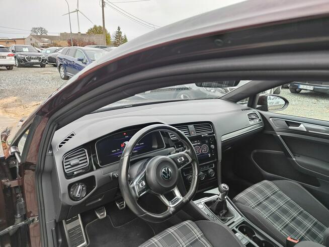 Volkswagen Golf 2.0 GTD 184 KM