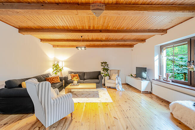 Leśny dom pośród jezior w Miedzichowie