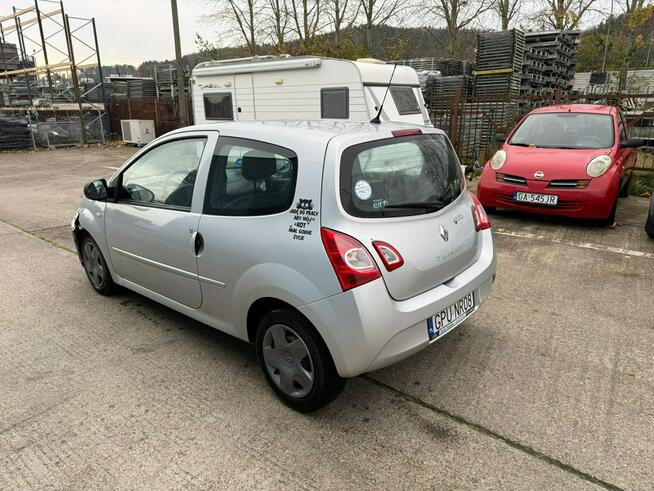 Renault Twingo 1,2 benzyna 75KM, uszkodzony,
