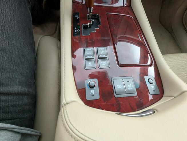 LS 460 V8 4x4 (AWD)/zarejestrowany w Polsce