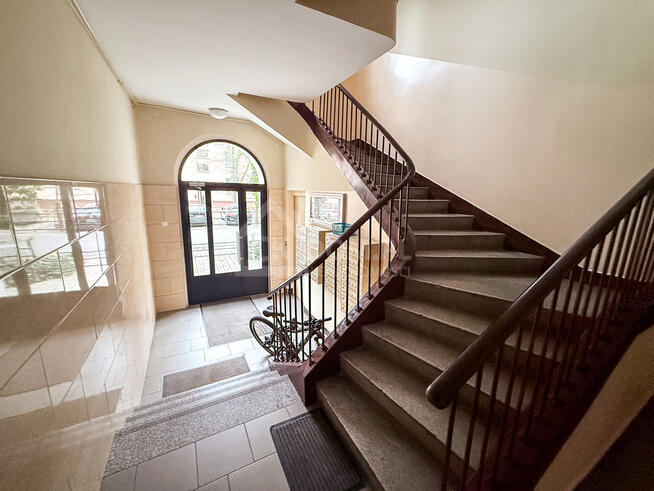 Klimatyczna kawalerka 34,1 m² w kamienicy