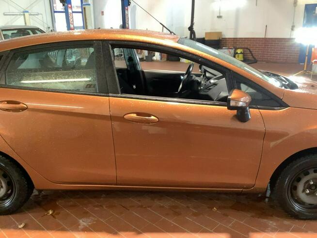 Ford Fiesta Turbo,5 drzwi, podgrzewana szyba czołowa, isofix, drugie koła alufelgi