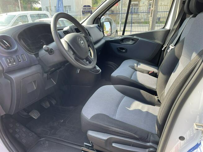 Vivaro L2H1 LONG 1.6CDTI 121KM 2xKLIMA 9-osobowy 2019 Bezwypadkowy