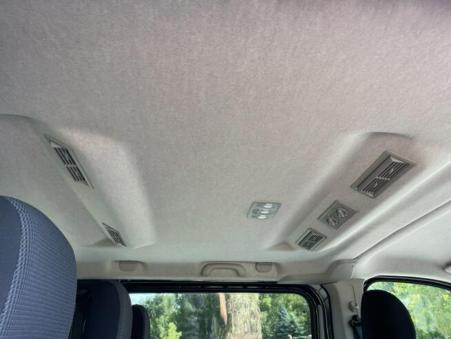 Renault Trafic 2.0dci 150KM 9-osobowy do przewozu niepełnosprawnych RAMPA 2022 PFRON