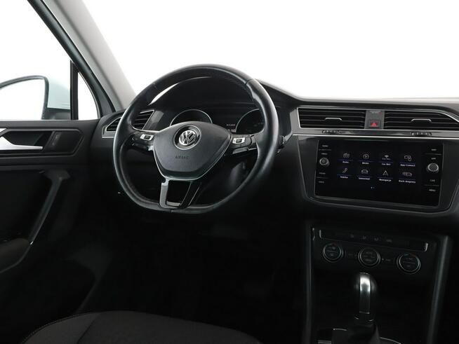 Volkswagen Tiguan niski przebieg automat climatronic-3stref. navi PDC tempomat