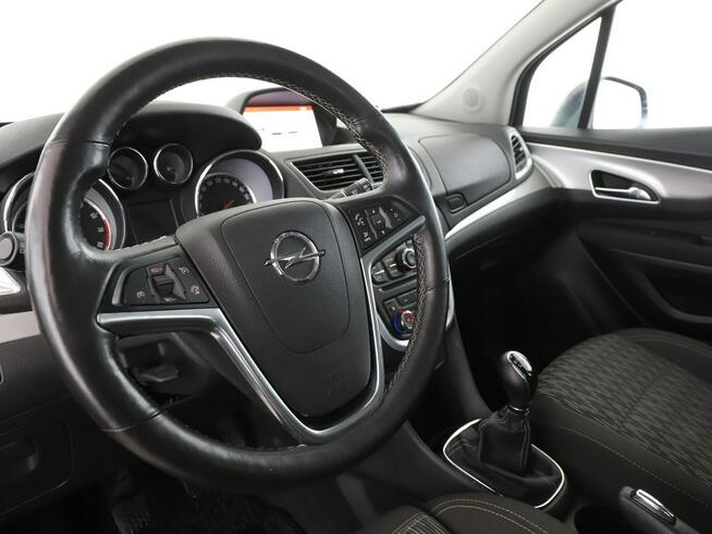 Opel Mokka navi klima auto grzane fotele kamera i czujniki parkowania