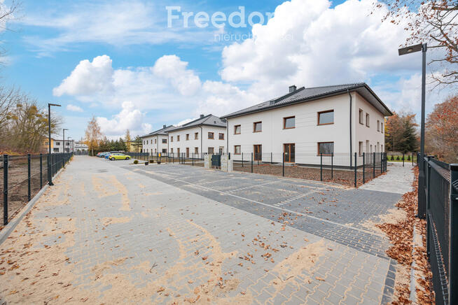 Dom bliźniak w stanie deweloperskim – Kaputy