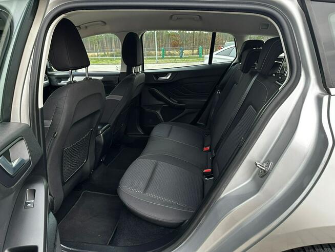 Ford Focus Grzane fotele+Kierownica Asystent Tempomat Czujniki Navi Alu GWARANCJA