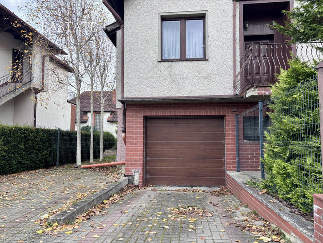 Dom Gdynia Chwarzno-Wiczlino, Izydy