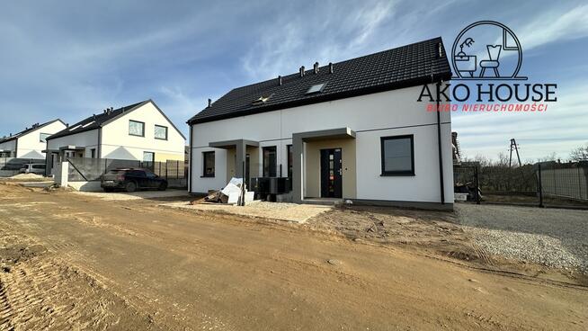 Nowoczesny bliźniak z ogródkiem z widokiem na las!