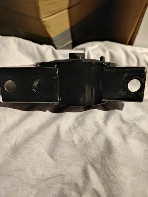 Poduszka tylna do Nissana Almera n16