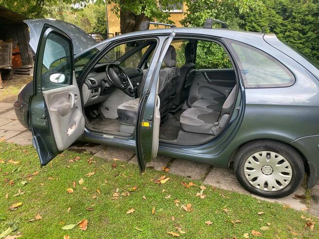 Sprzedam samochód osobowy citroen xsara picasso