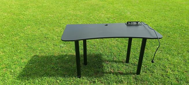 Sprzedam biurko gamingowe