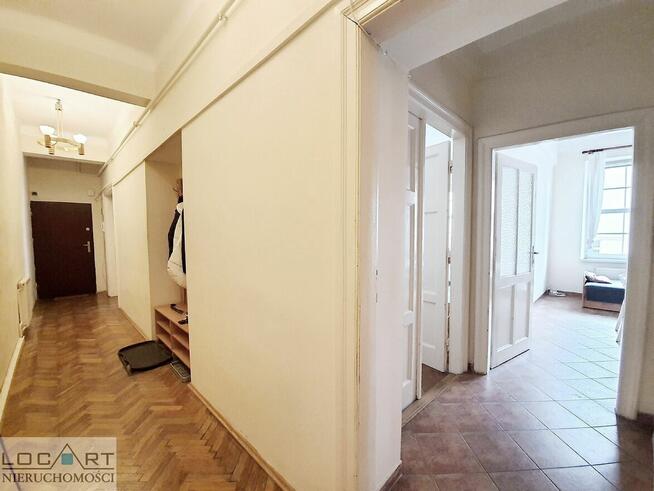 Duży pokój (18 m2), mieszkanie 2-pokojowe, ul. Starowiślna