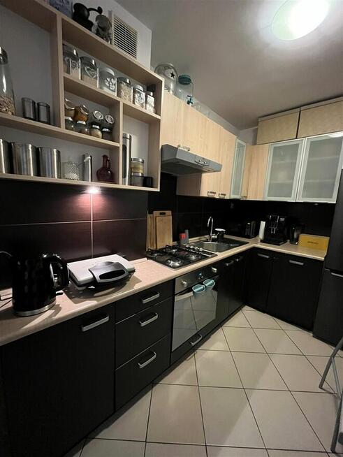 Tychy ul. Edukacji, pierwsze piętro, 3 pokoje 57,5m2.