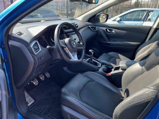 Sprzedaż Nissan Qashqai, rok prod. 2018,