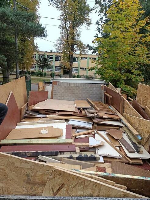 Opróżnianie mieszkań domów garaży strychów piwnic wywóz mebl