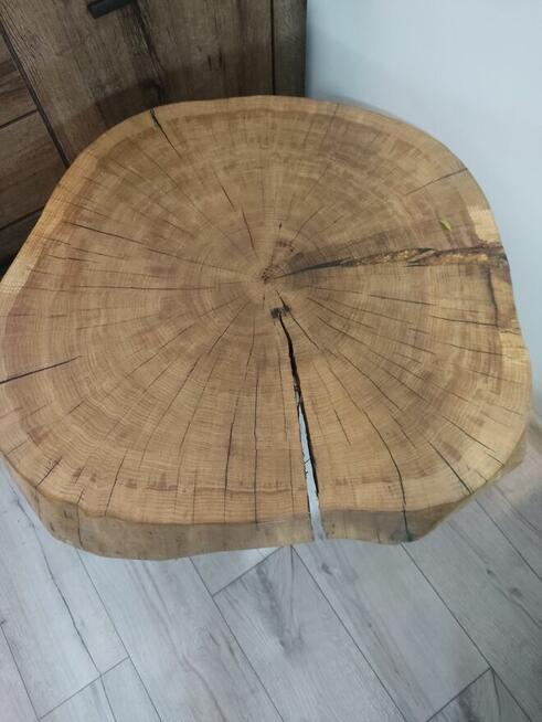 Stolik kawowy z plastra dębu