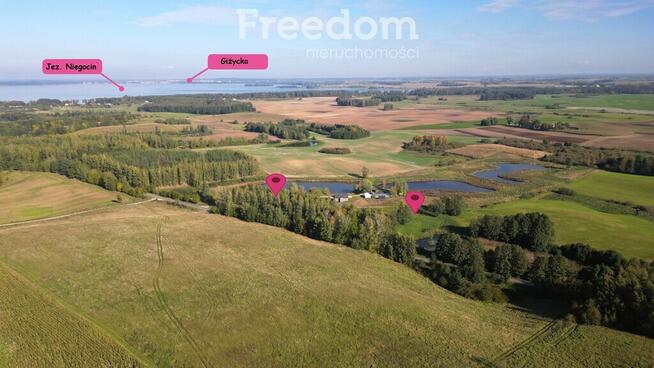 Malownicza działka z zagajnikiem na Mazurach-3957m