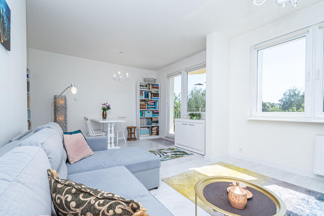 Przestronne 3-pokojowe mieszkanie z balkonem