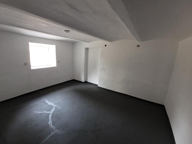 DOM~MIESZKANIE SUPER STAN 2 GARAŻE OGRÓD SUP CENA