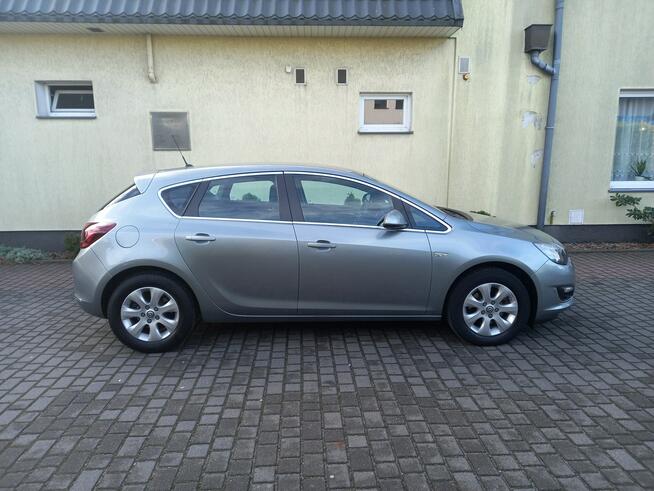 Opel Astra 1.6Cdti Ledy Hathback Duża Navi 146TysKm Przebiegu NowyRozrząd Zadbana