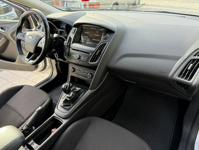 Ford Focus TIANIUM Bezwypadkowy bogato wyposażony