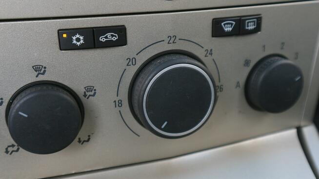 Opel Astra II CABRIO 1,6-Podgrzewane Fotele-Multifunkcja-Klimatyzacja