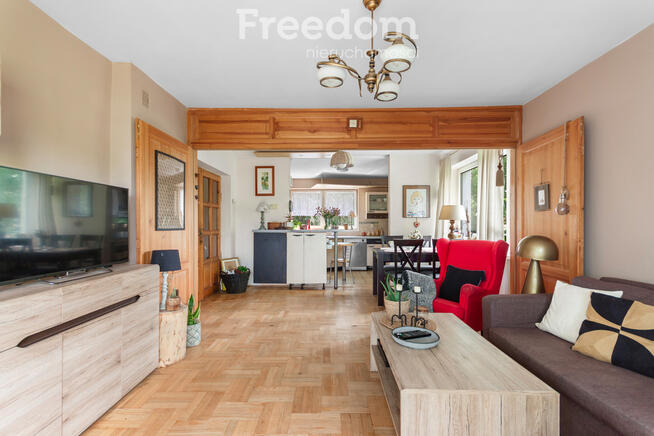 Dom wolnostojący na pięknej działce | 2min do WKD