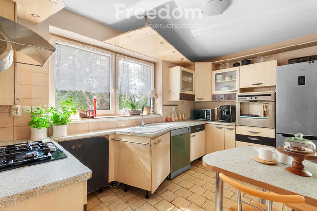 Dom wolnostojący na pięknej działce | 2min do WKD